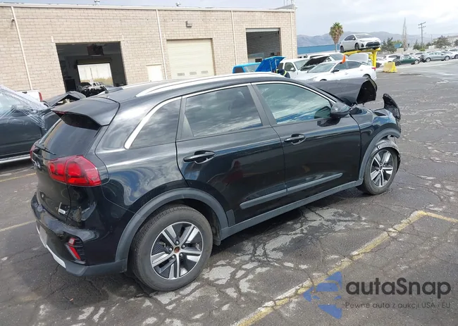 KNDCB3LC0M5464204: 43242851