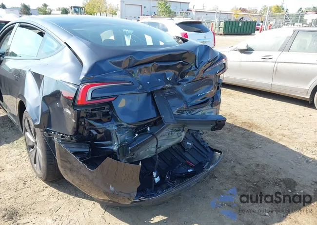 5YJ3E1EB6SF951502: 43243935