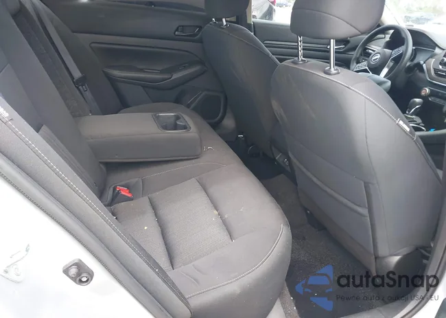 1N4BL4DV0RN304156: 43243944