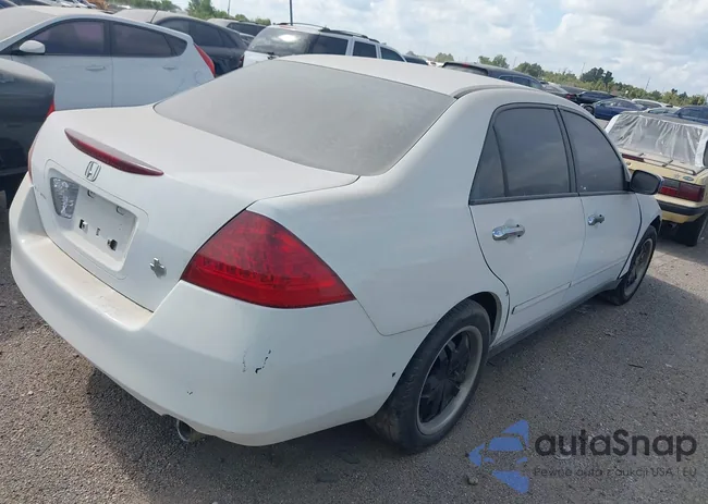 1HGCM56156A176111: 43243974