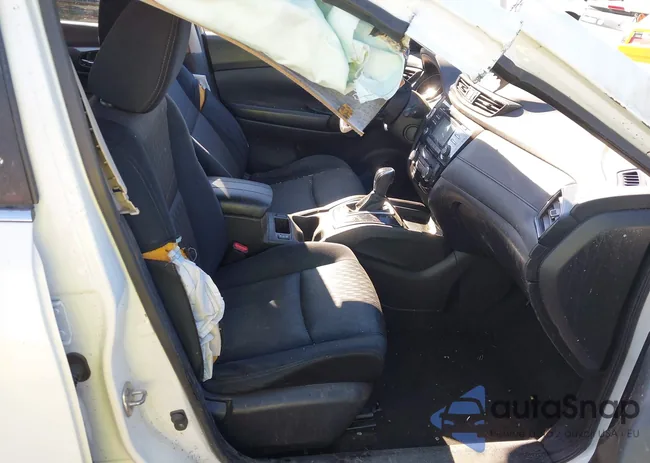 JN8AT2MT1HW135321: 43244015