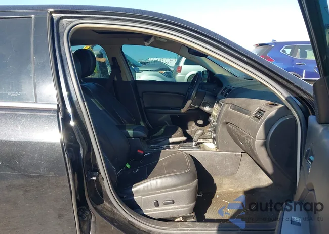 3FAHP0JA2CR298468: 43244107