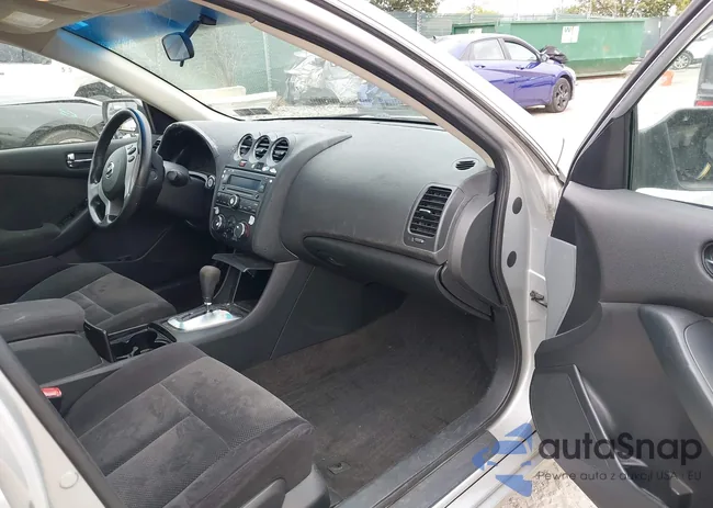 1N4AL21E79N407773: 43244396