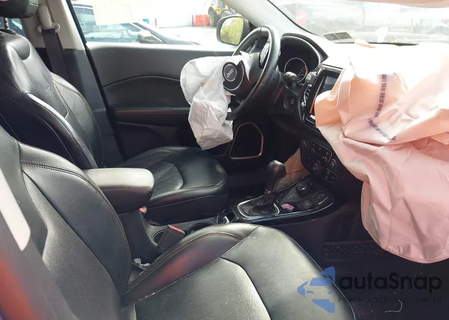 3C4NJDCBXHT617122: 43244446