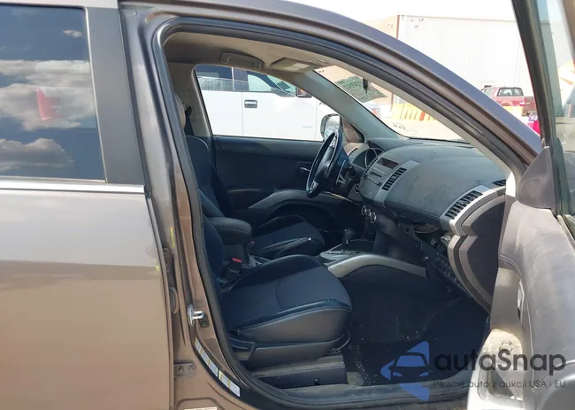 JA4JS4AX9BU029374: 43243512