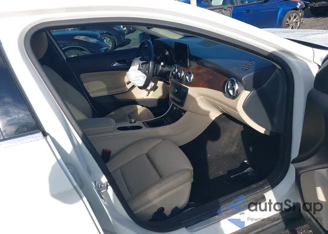 WDCTG4EB2KJ551287: 43243524