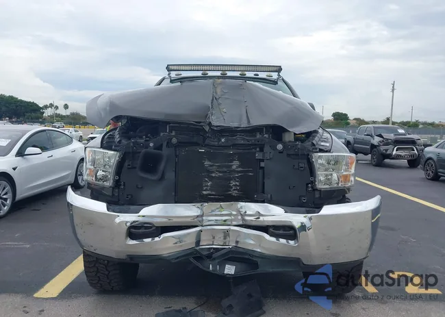 3C6UR5CL0JG368855: 43243814