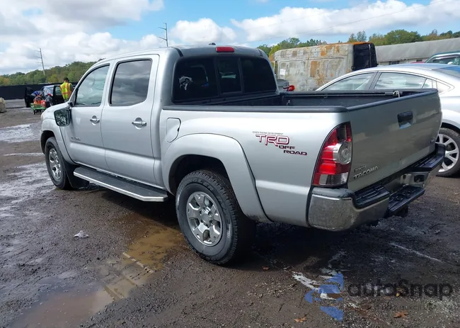 3TMLU4EN8BM075879: 43244599