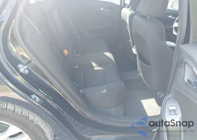 1G1ZD5ST3JF259878: 43244701