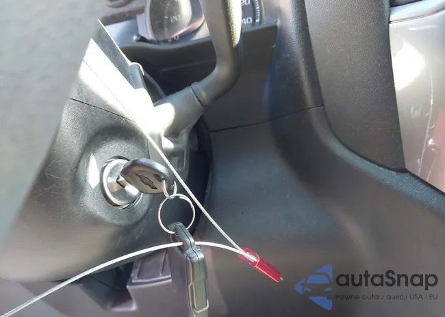 1GCRWBEH1KZ402737: 43244707