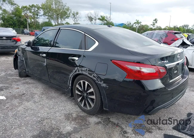 1N4AL3AP8JC135323: 43244725