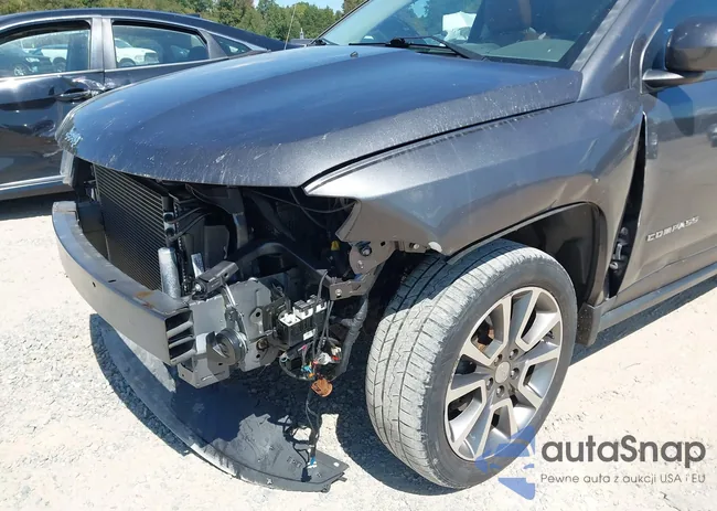 1C4NJDEB3HD129584: 43244790