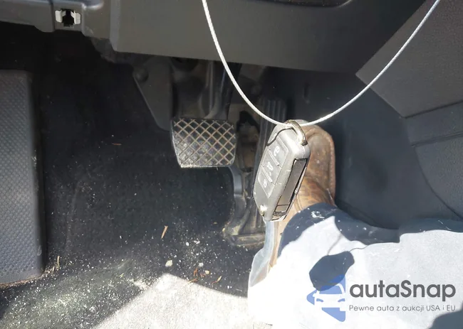 3VWD17AJ0GM367838: 43246085