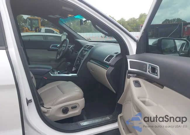 1FMHK8F83BGA82157: 43246228