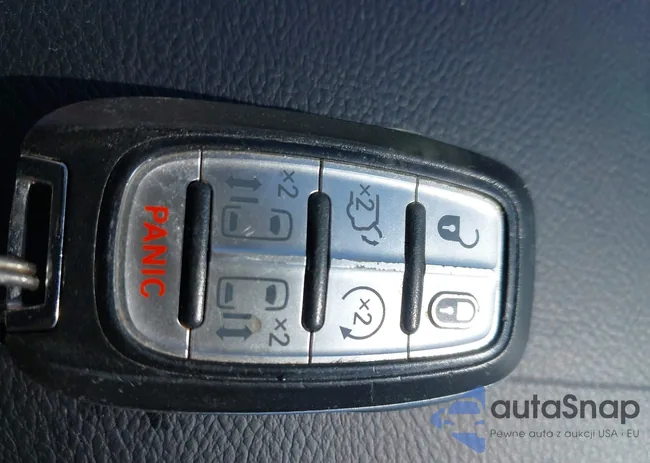 2C4RC1FGXJR260597: 43245590