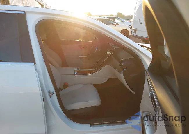 W1KAF4HB2SR264180: 43247083