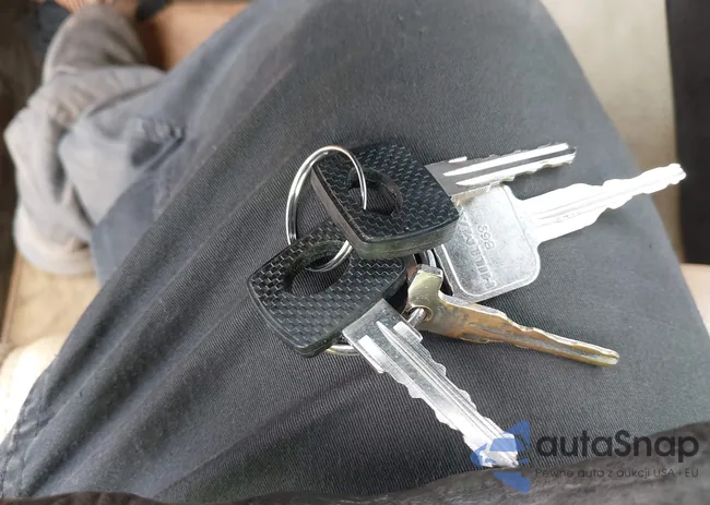 WDBAB23A6DB377732: 43247109