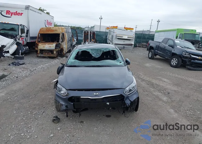 3KPF24AD9ME333520: 43247305