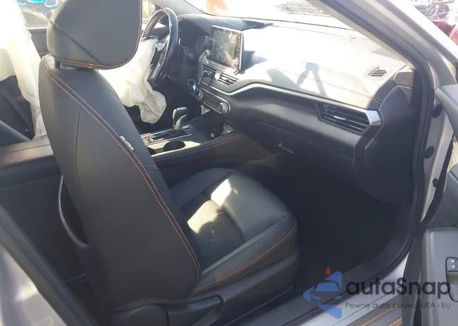 1N4BL4CV0KC184720: 43248357