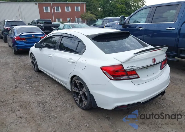 2HGFB6E52FH702998: 43248386