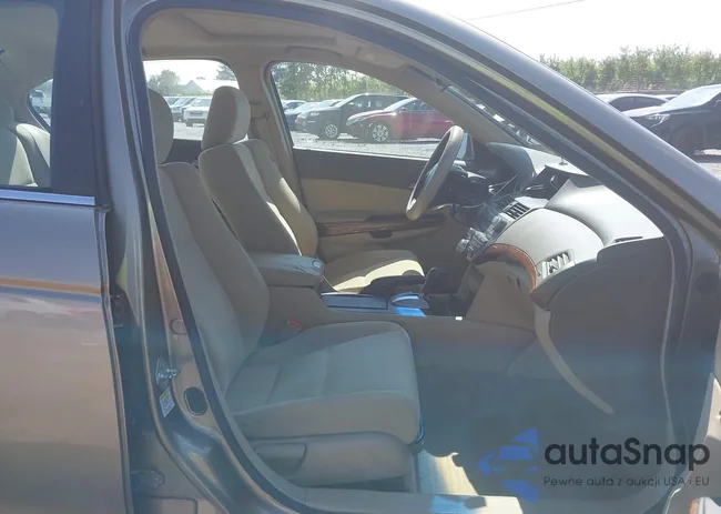 1HGCP26768A016946: 43248415