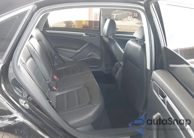 1VWDT7A33HC004867: 43247473