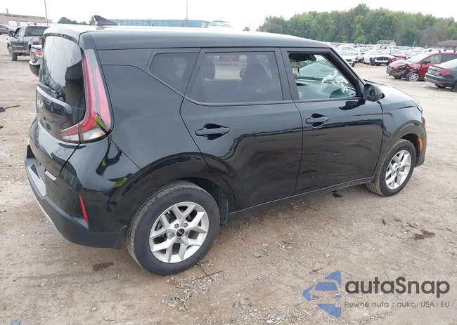 KNDJ23AU6P7896422: 43247515