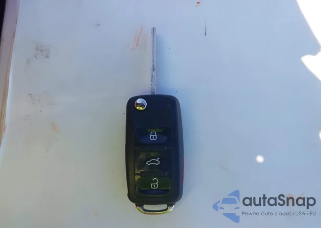 3VWDP7AJ3DM353040: 43247592