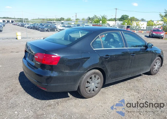 3VWDP7AJ3DM353040: 43247592