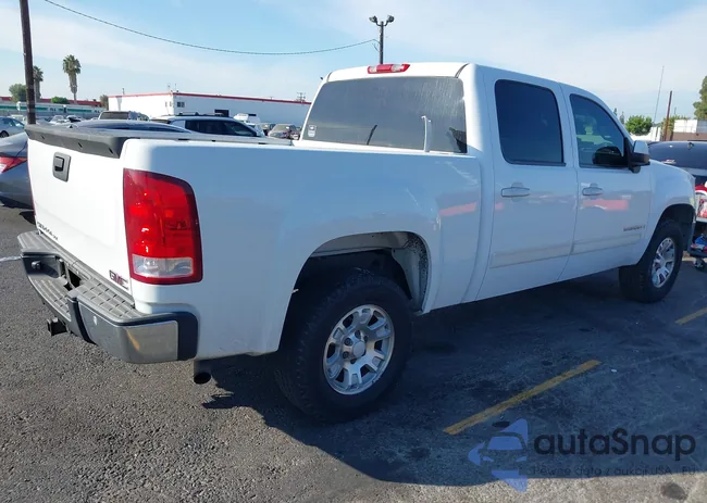 2GTEC13J271503891: 43247628