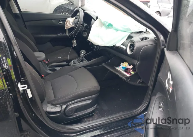 3KPF24AD5LE256840: 43247662