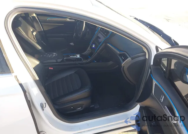 3FA6P0LU9HR387332: 43247716