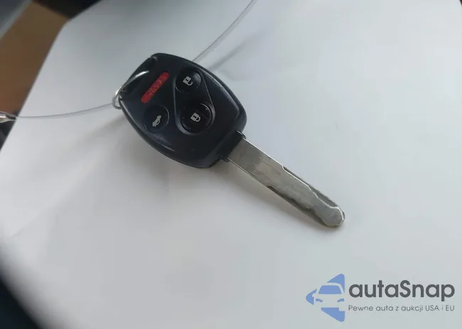 1HGCP2F60CA219640: 43247729