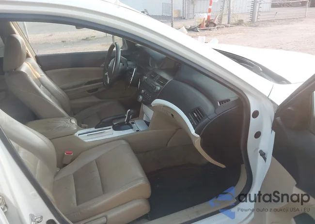 1HGCP2F60CA219640: 43247729