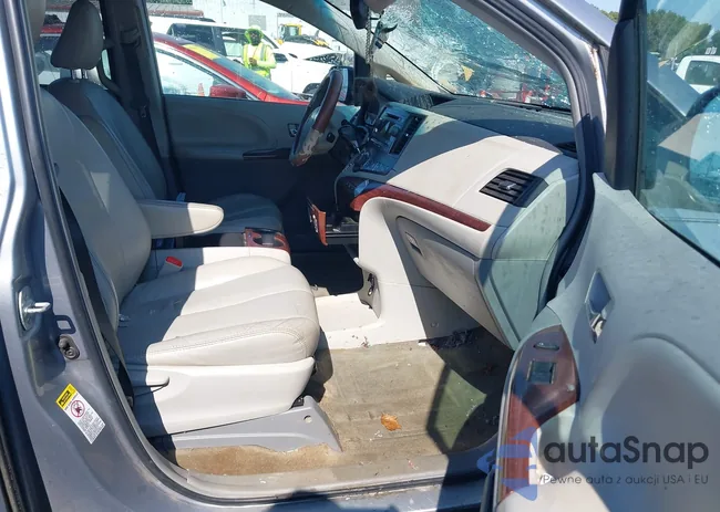 5TDYK3DC1BS164179: 43249048