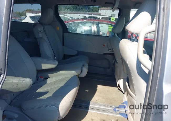 5TDYK3DC1BS164179: 43249048