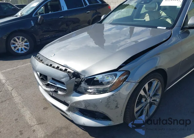 55SWF4JB3GU152946: 43249145