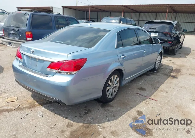 4T1BK3DB1CU470823: 43249168