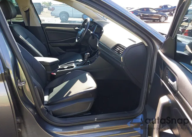 3VWE57BU3KM004590: 43249275