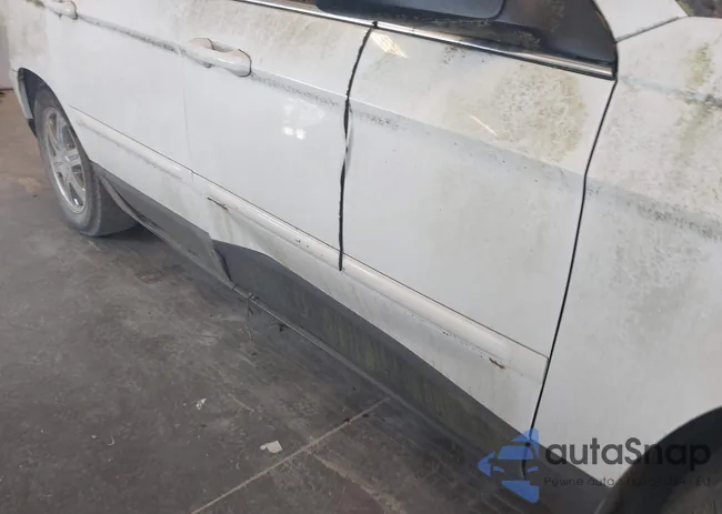 2C8GF68414R625282: 43249286