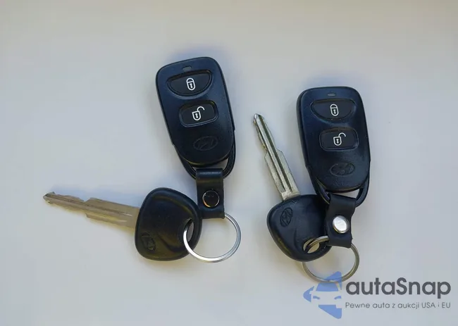 KM8JN72D58U800730: 43249315