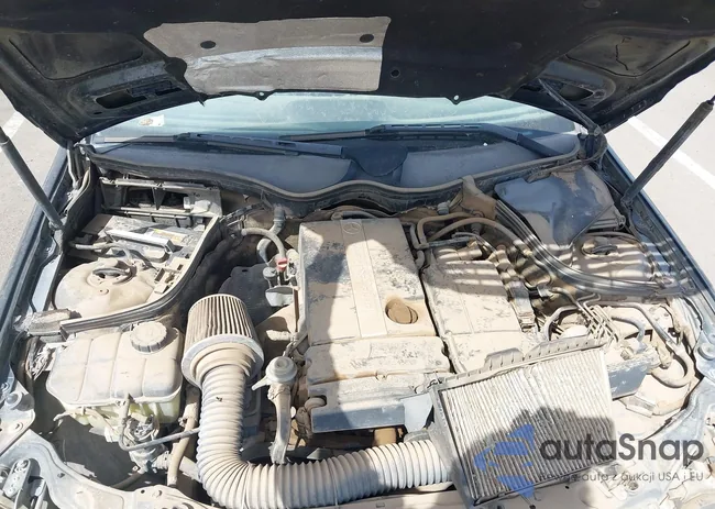 WDBRF40JX5F683088: 43248801