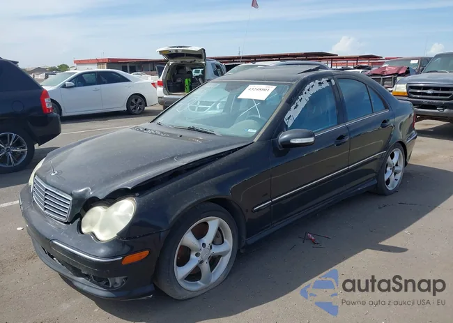 WDBRF40JX5F683088: 43248801