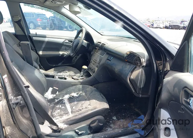 WDBRF40JX5F683088: 43248801