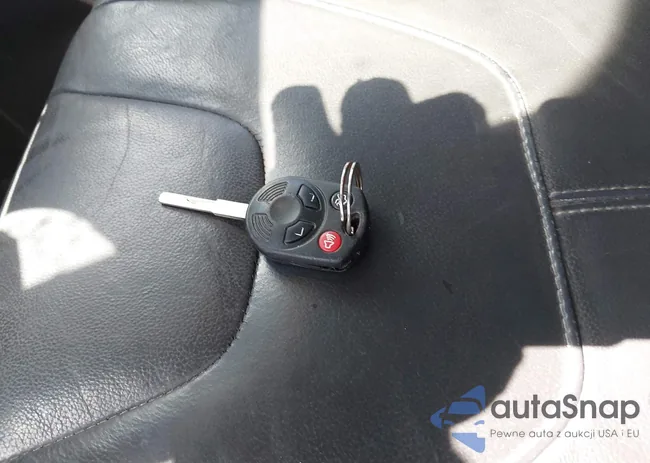 1FADP3F27GL395252: 43249870