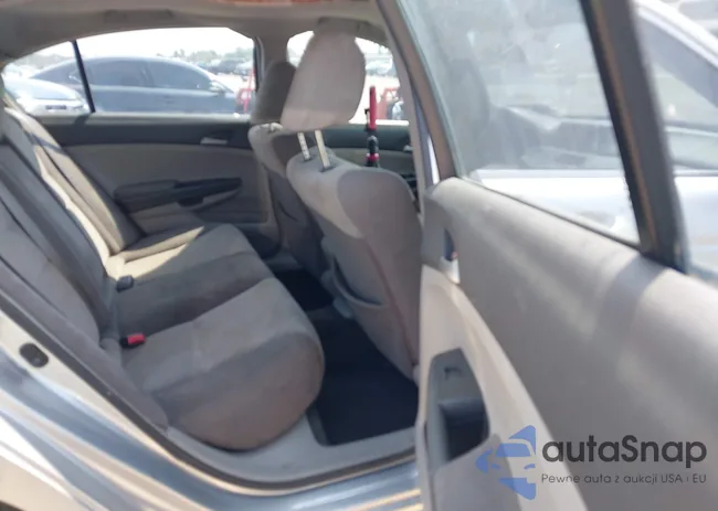 1HGCP26338A118993: 43250046