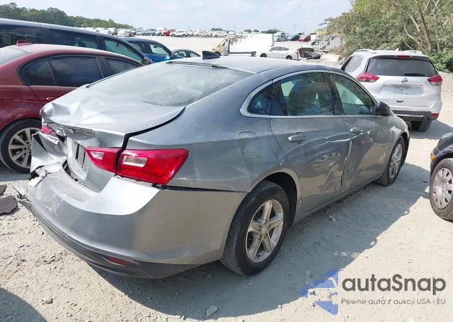 1G1ZC5ST3RF127167: 43250110