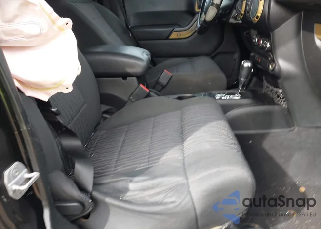 1C4HJWDG2CL187545: 43250121