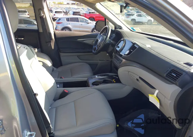 5FNYF6H5XNB090674: 43250124