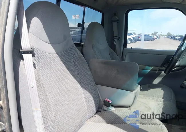 1FTYR11V5XPA29584: 43250145